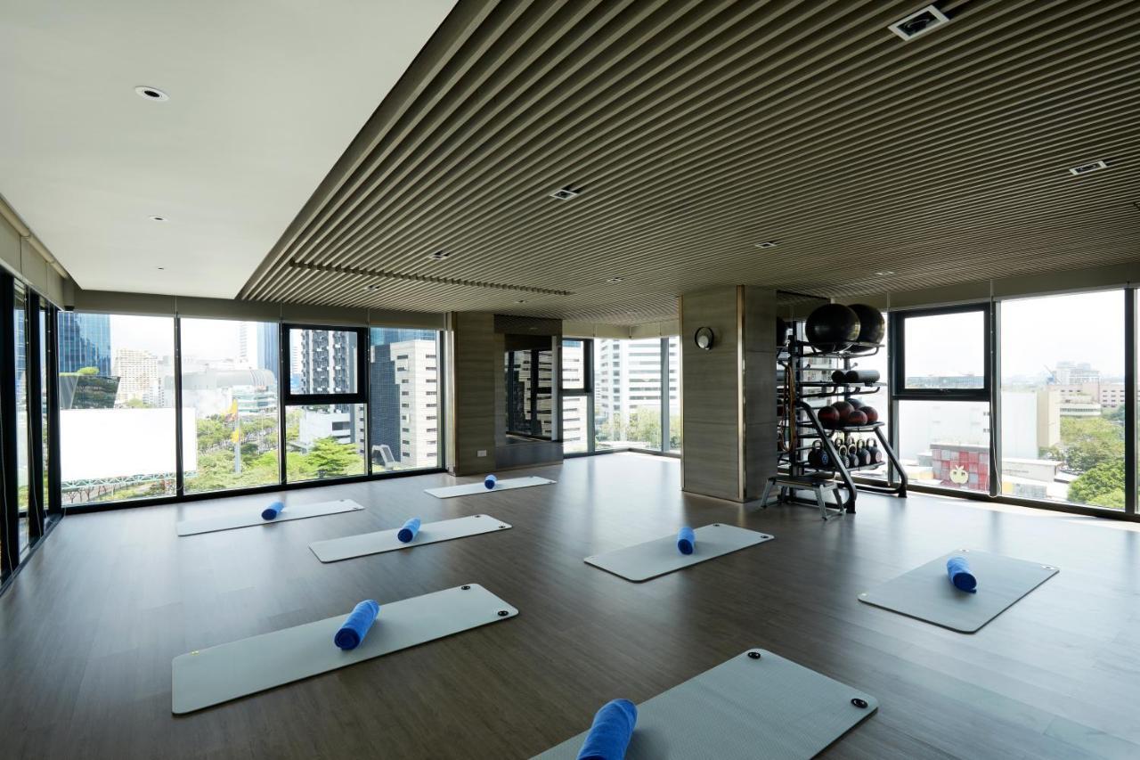Somerset Rama 9 Bangkok Esterno foto The Yoga Studio
