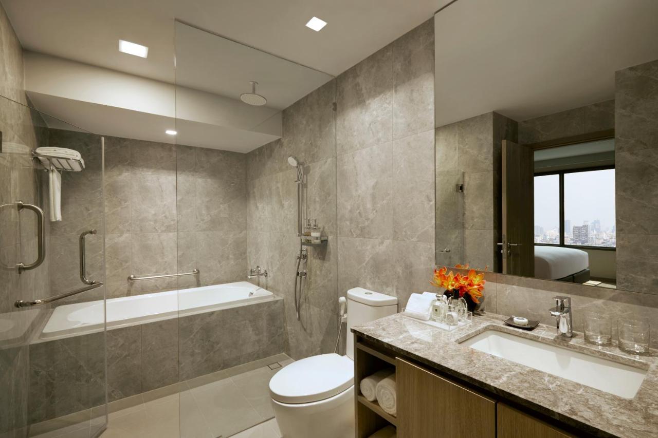Somerset Rama 9 Bangkok Esterno foto Bathroom